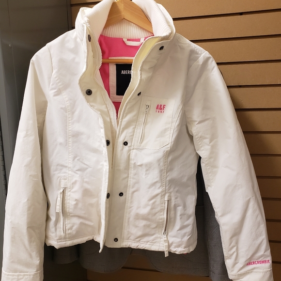 White Abercrombie & Fitch Winter Jacket w/ pink Logo - Picture 1 of 7